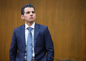 “¿Qué más quieren para aprobar el Presupuesto?“: Miguel A. Flores Serna