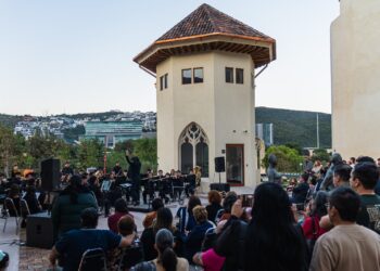 La Milarca ofrece concierto navideño