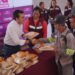 Manuel Guerra regala más de 33 mil tamales a trabajadores de municipio