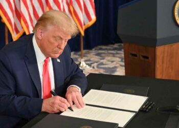 Trump asume presidencia de EU y declara emergencia en frontera con México