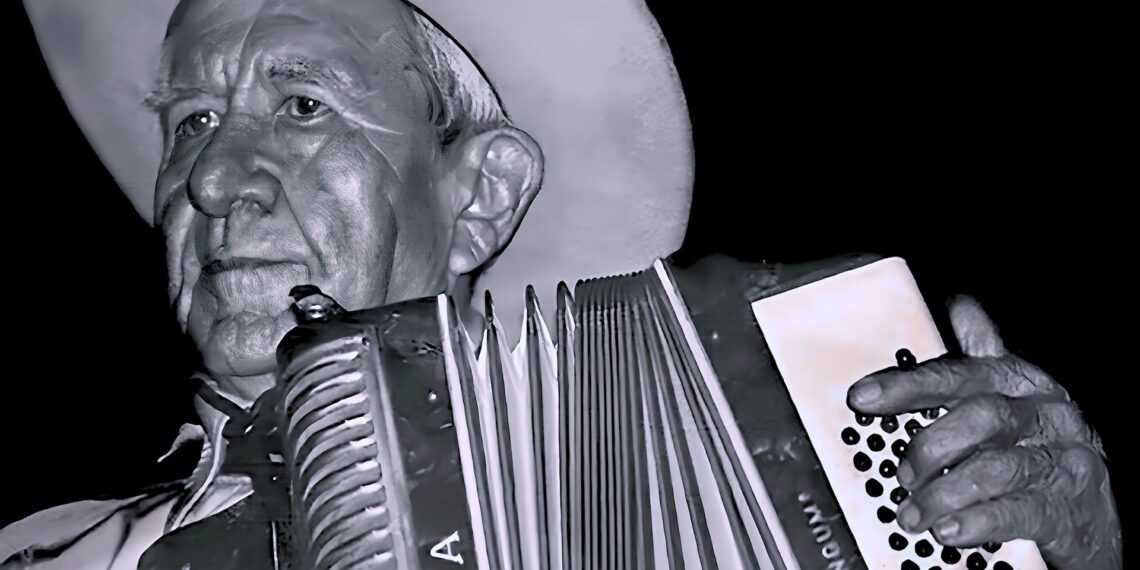Rendirán homenaje a Antonio Tanguma, el rey del acordeón