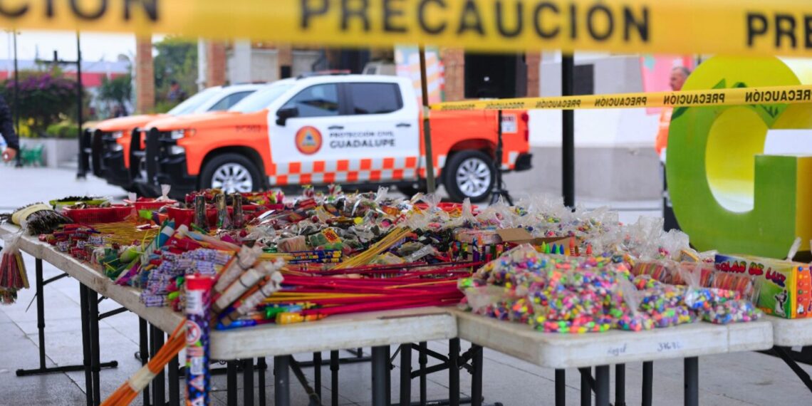 Decomisan 300 kilos de pirotecnia en Guadalupe