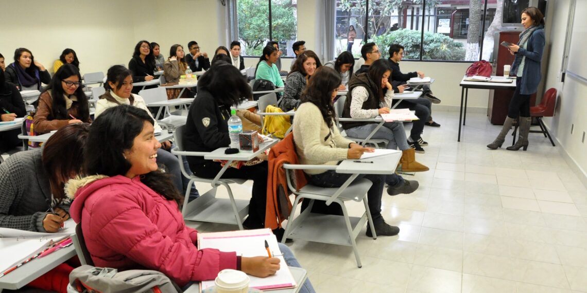 Regresan alumnas y alumnos de educación básica a clases con medidas preventivas
