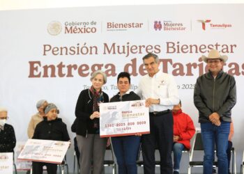 Entrega Américo Villarreal Tarjetas del Programa “Mujeres Pensión Bienestar“