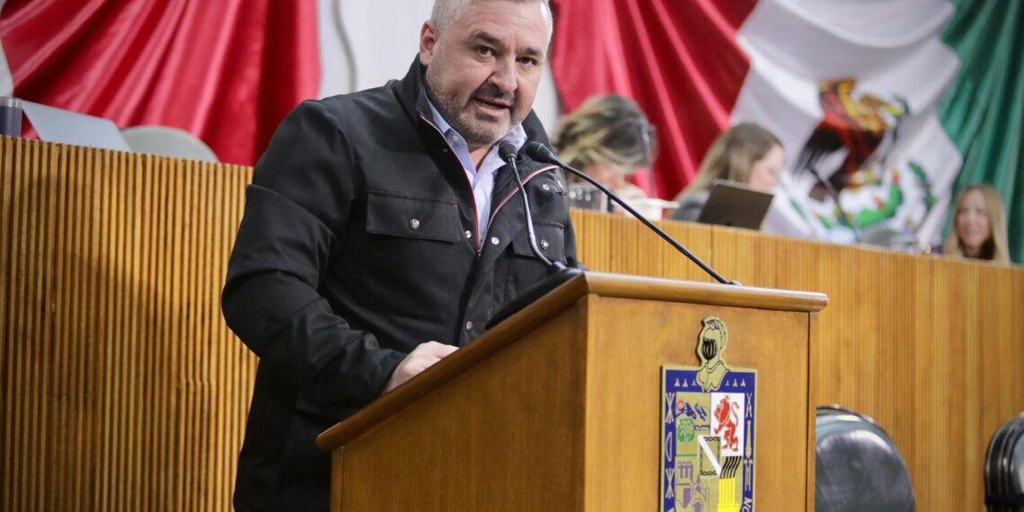 Busca Congreso reforzar delito de acecho a mujeres