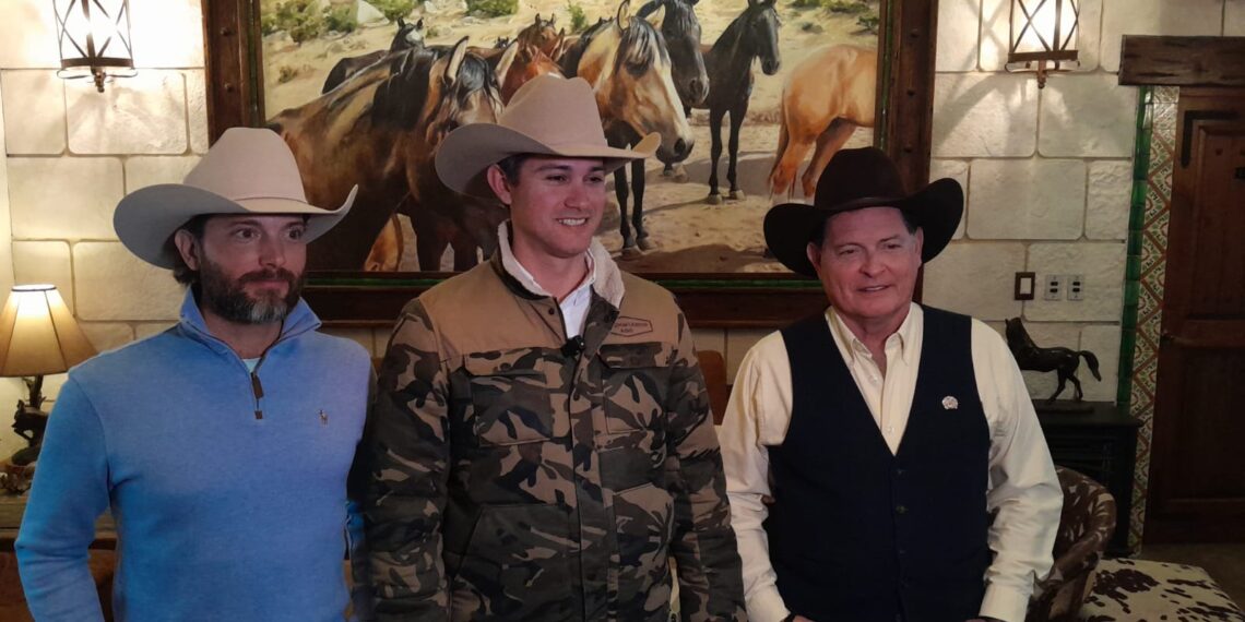 Armando Gutiérrez levanta la mano para presidir la Unión Ganadera de NL