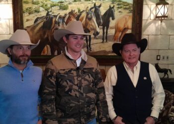 Armando Gutiérrez levanta la mano para presidir la Unión Ganadera de NL