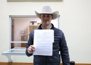 Armando Víctor exige soluciones para crisis de tránsito en Ciénega de Flores