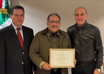 Andrés Mijes presenta 4T Norteña al Club Sembradores de Amistad