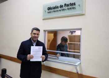 Promueve Tomás Montoya incentivos en gastos de titulación y transporte para universitarios