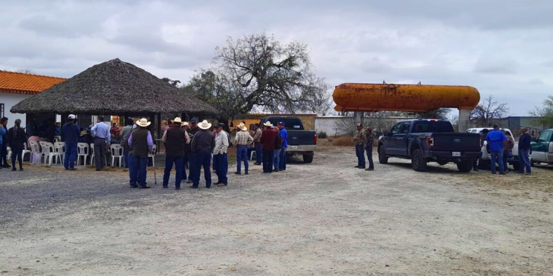 Ganaderos de Parás Nuevo León piden destitución de su líder