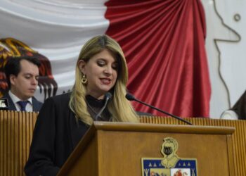 Melisa Peña propone apoyar la reinserción laboral de repatriados en Nuevo León