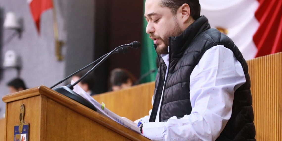 Miguel Lechuga condena cancelación del metro en Santa Catarina