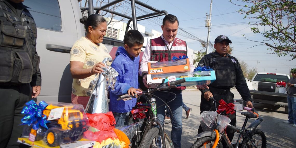 Manuel Guerra Cavazos apoya a familia con doble vulnerabilidad