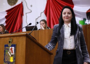 Brenda Velázquez promueve eliminación de anotaciones marginales en actas de nacimiento