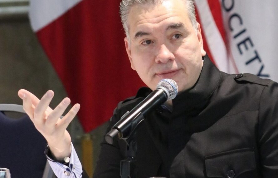 Waldo Fernández destaca avances en seguridad y relaciones bilaterales