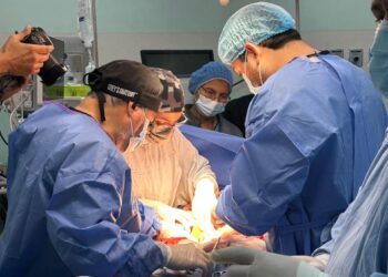 IMSS Nuevo León realiza dos trasplantes de riñón simultáneos