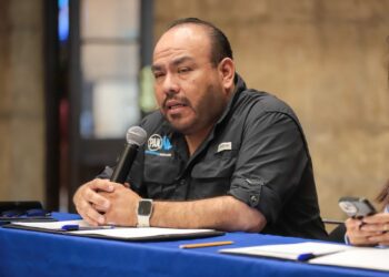 PAN NL denunciará a Samuel García si usa recursos públicos en gira por Europa