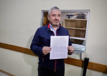 Javier Caballero propone garantizar abasto gratuito de medicamentos en NL