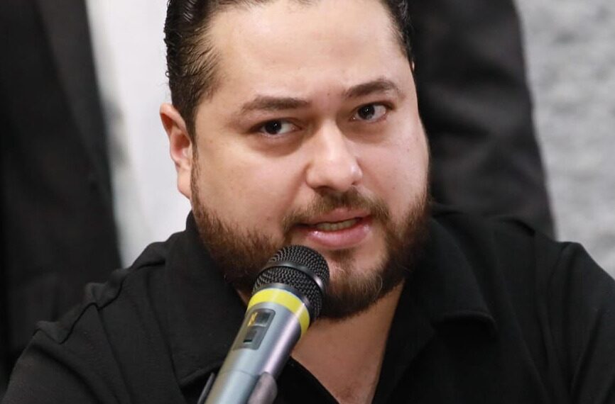 Propone Miguel Lechuga reducción de producción en empresas contaminantes