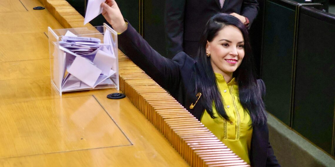 Definen galardonados de la medalla “Fray Servando Teresa de Mier“