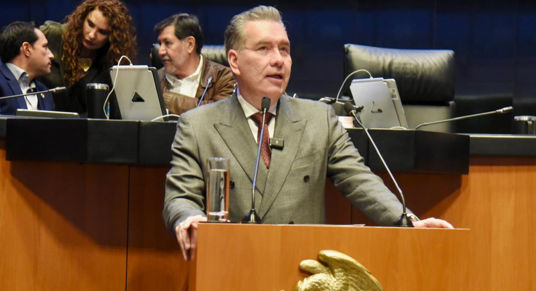 Waldo Fernández celebra reconocimiento de Jóvenes Construyendo el Futuro