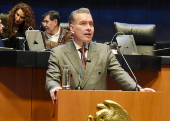 Waldo Fernández celebra reconocimiento de Jóvenes Construyendo el Futuro