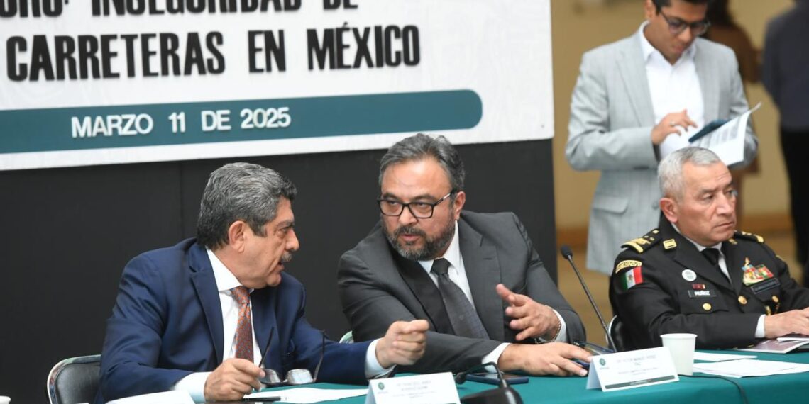 Diputado Víctor Pérez Díaz encabeza foro sobre inseguridad en carreteras