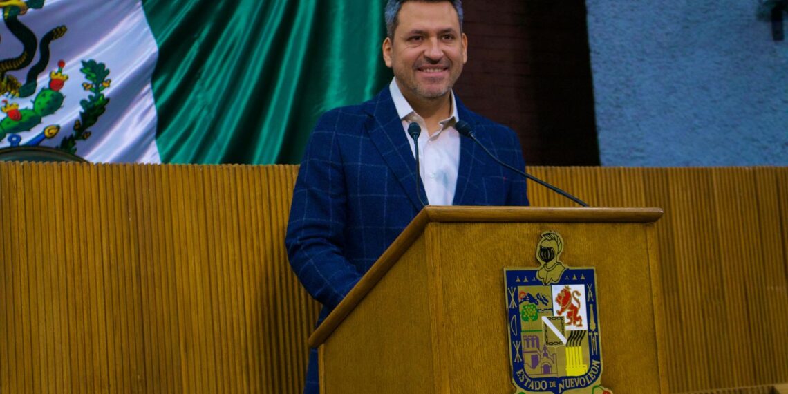 Tomás Montoya impulsa protección integral para adultos mayores