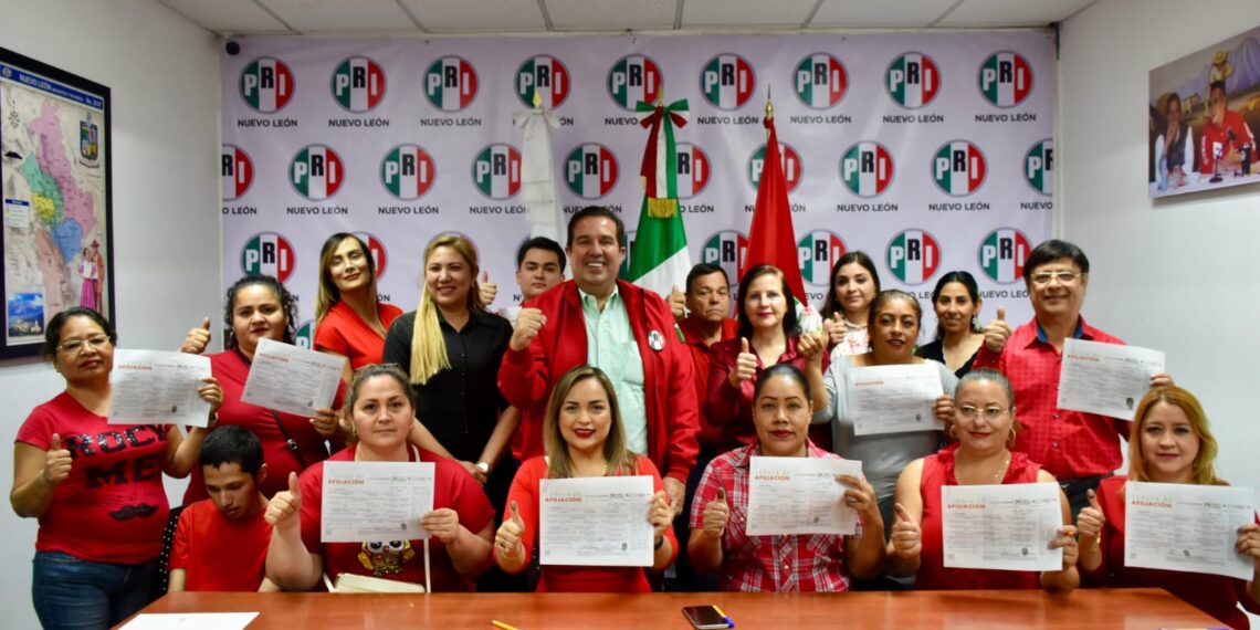 Sylvia Elizondo y 14 ex perredistas se unen al PRI