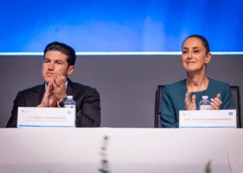 Claudia Sheinbaum y Samuel García asisten a toma de protesta de CAINTRA