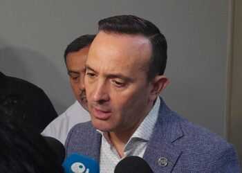 Carlos de la Fuente exige control total de seguridad para Policía Regia