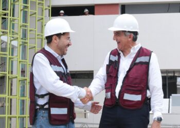 Supervisan Américo Villarreal y Martí Batres avance del nuevo hospital del ISSSTE en Tampico