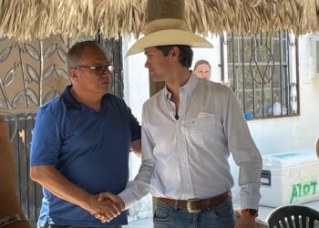 ¡Escándalo en Parás!: Armando Víctor es derrocado