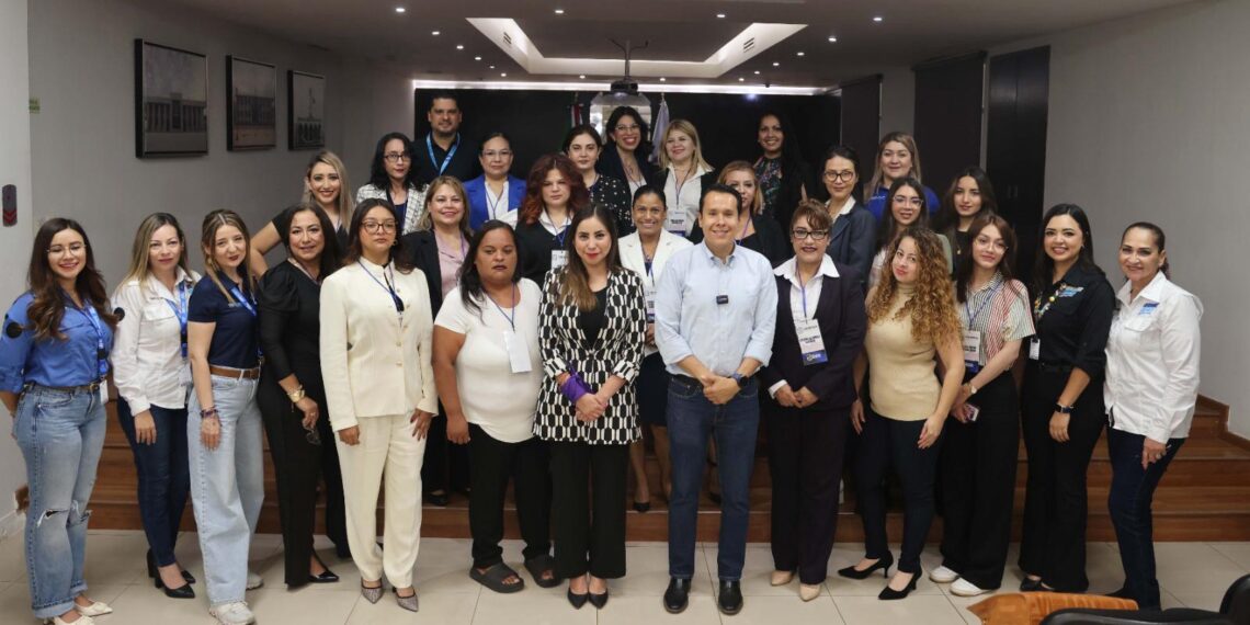 San Nicolás impulsa la voz de las mujeres en el primer Cabildo de Mujeres