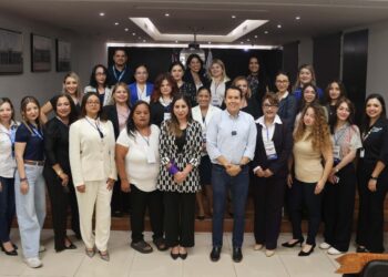 San Nicolás impulsa la voz de las mujeres en el primer Cabildo de Mujeres