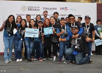 Secundaria de NL representará a México en torneo de robótica en Sudáfrica