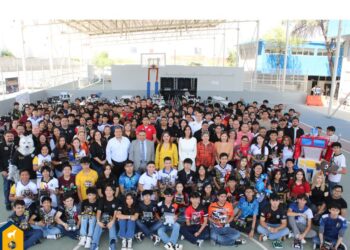 Prepa 23 triunfa en casa: gana el Torneo de Robótica STEM UANL 2025