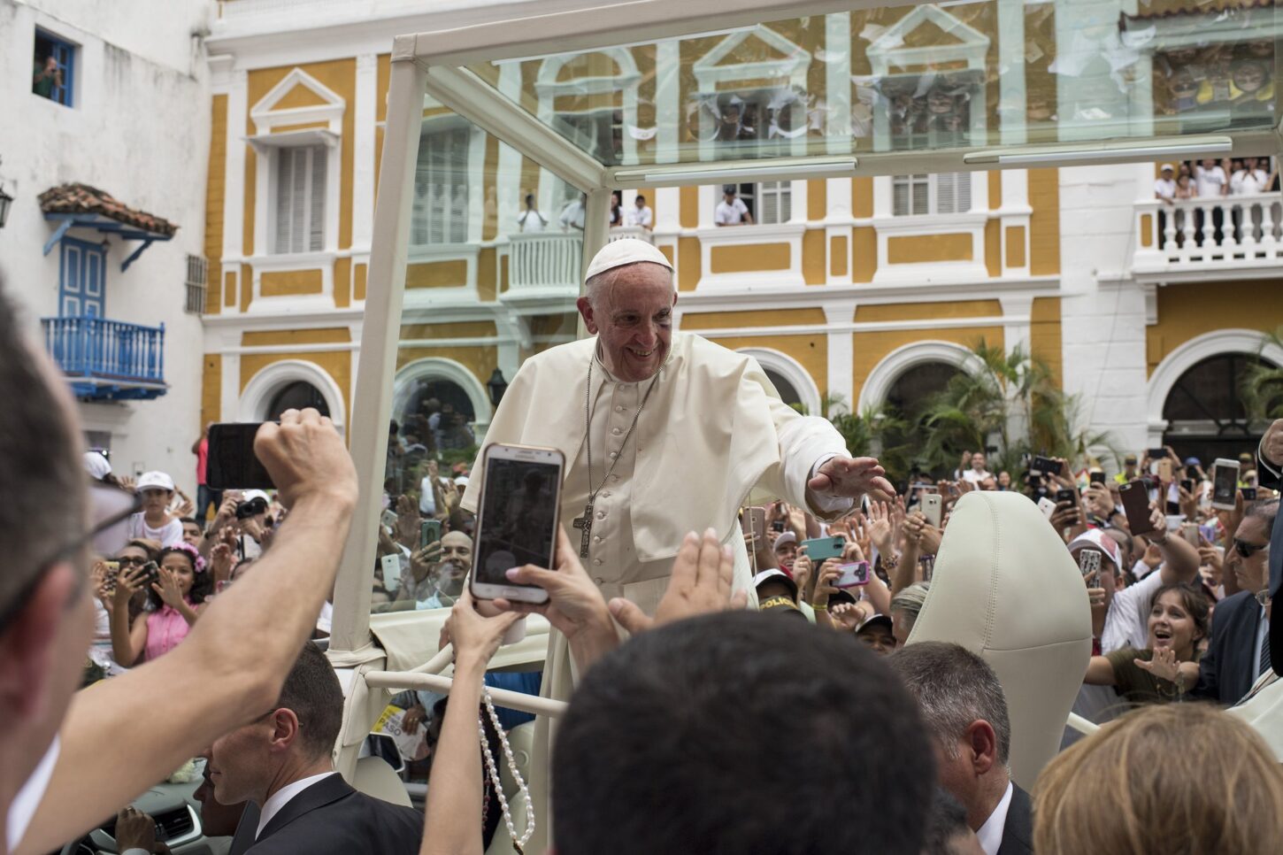 El Papa Francisco falleció a los 88 años de edad en el Vaticano.