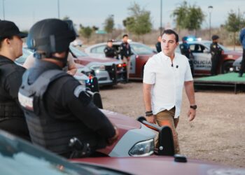 Manuel Guerra entrega 17 patrullas para reforzar seguridad en García