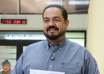 Ignacio Castellanos propone energías renovables para municipios de NL