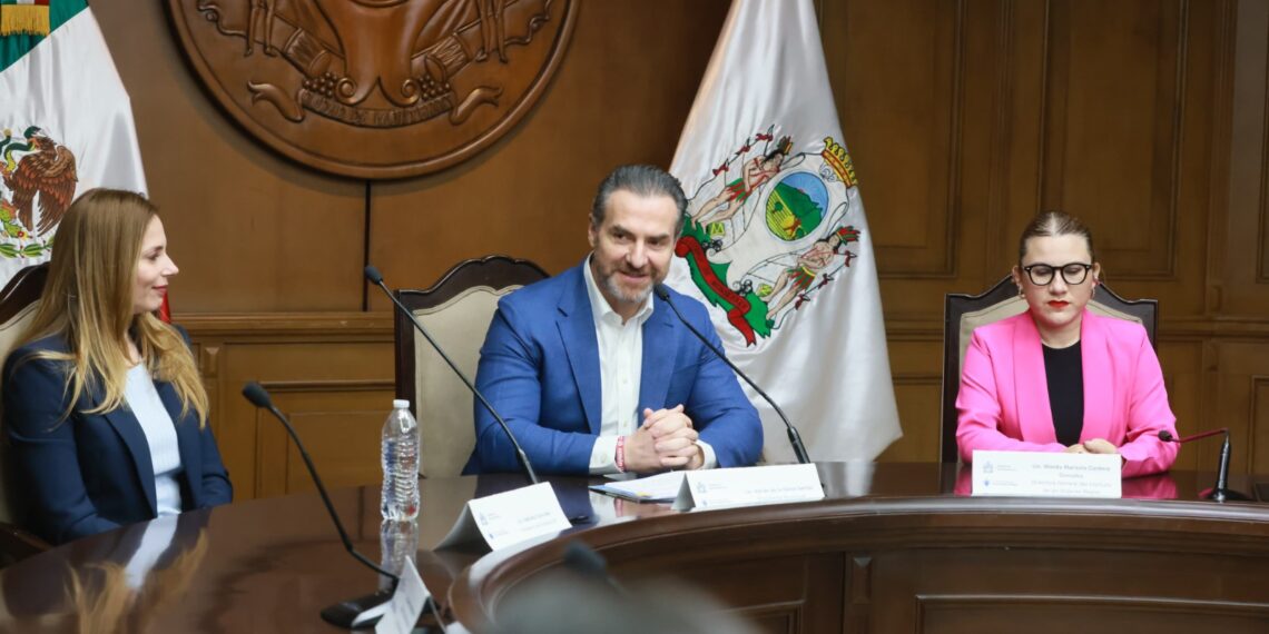 Rinden protesta titulares de Unidades de Género en el Gobierno de Monterrey