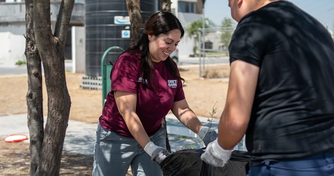 Greta Barra y vecinos rehabilitan espacio público en García