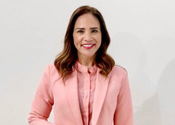 Ivonne Álvarez solicita licencia al cargo de Diputada