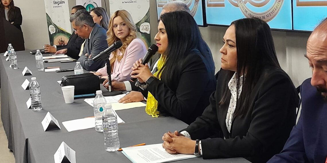 Candidatos al PJF presentan propuestas ante Colegio de Abogados de NL