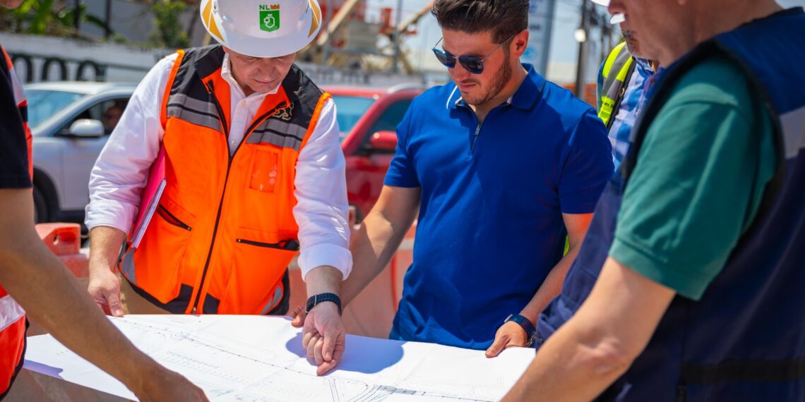 Samuel García supervisa avances en la Línea 6 del Metro