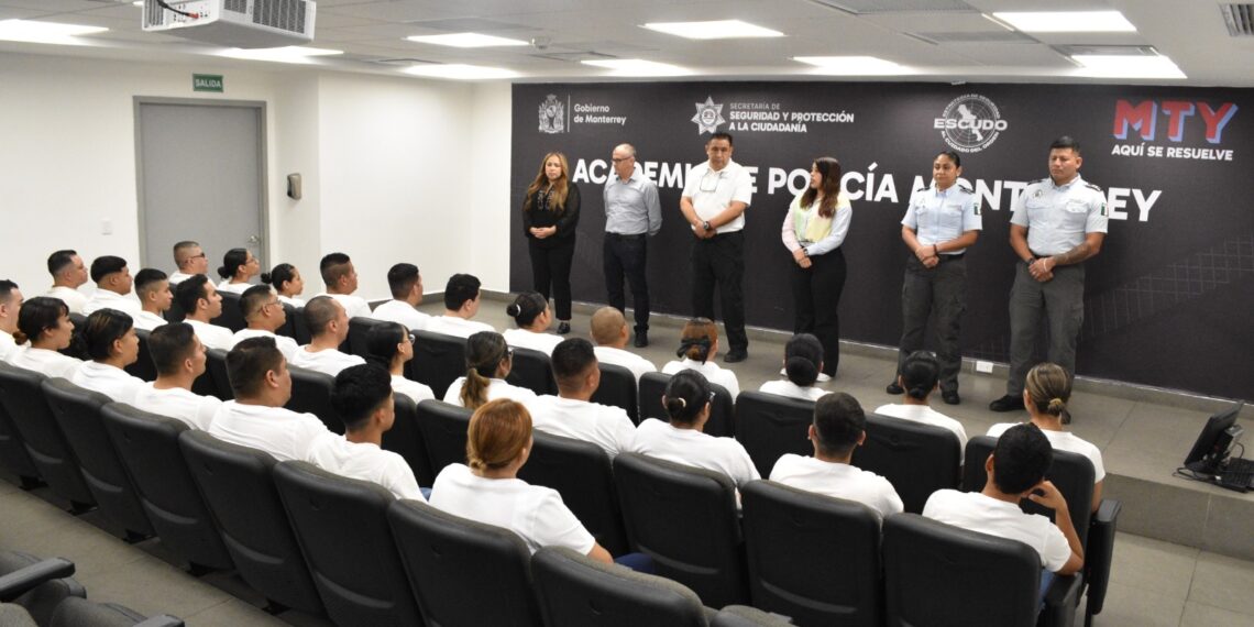 Ingresan 34 nuevos cadetes a la Academia de Monterrey