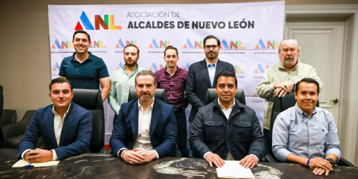 Alcaldes del área metropolitana se coordinan para mejorar la movilidad