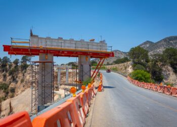 Avanza Carretera Interserrana en Nuevo León