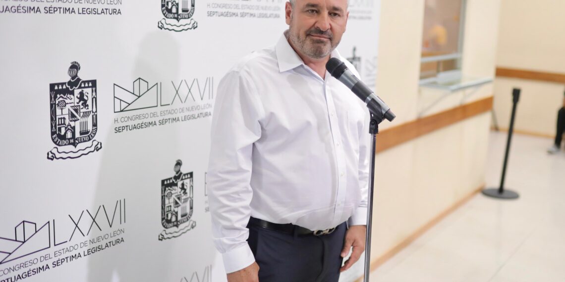 Javier Caballero propone incluir al Congreso en el Consejo del Sistema de Caminos